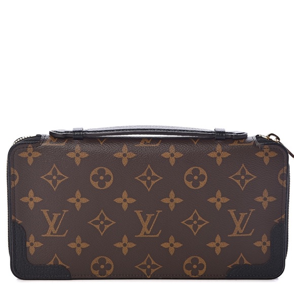 Louis Vuitton Monogram Daily Organizer Wallet - Picture 1 of 16